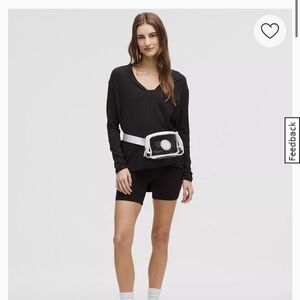 Lululemon Everywhere Belt Bag 1L
Clear